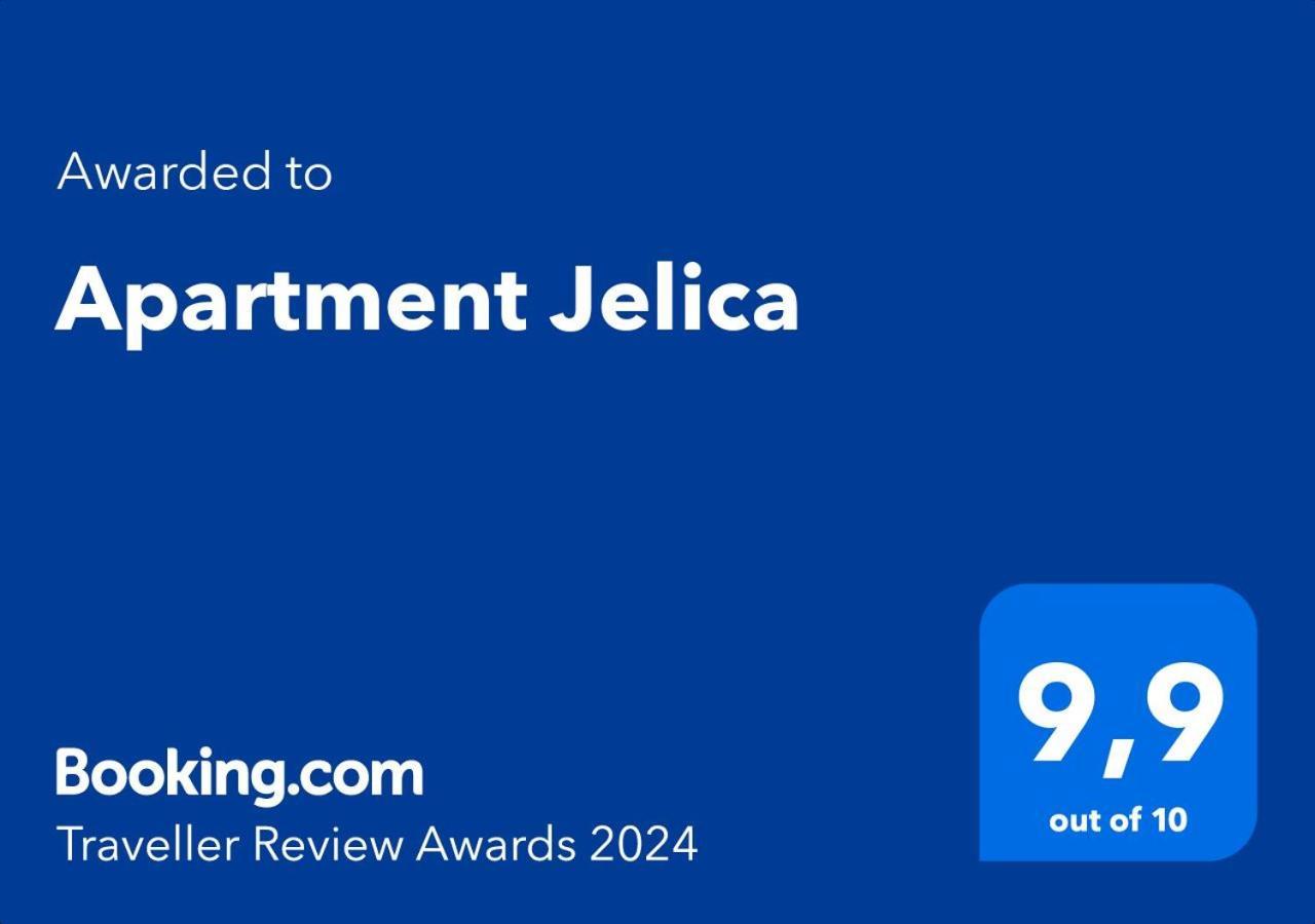 Apartments Jelena Supetar - Four Apartments - A Small House With A Private Yard - Two-Room Apartment With A Sea View - Studio Apartment - Two-Room Apartment With Garden View- Free Parking Exterior foto